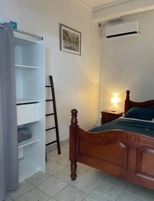 Holiday home Maison Marouka Sur La Plage Du Diamant Le Diamant
